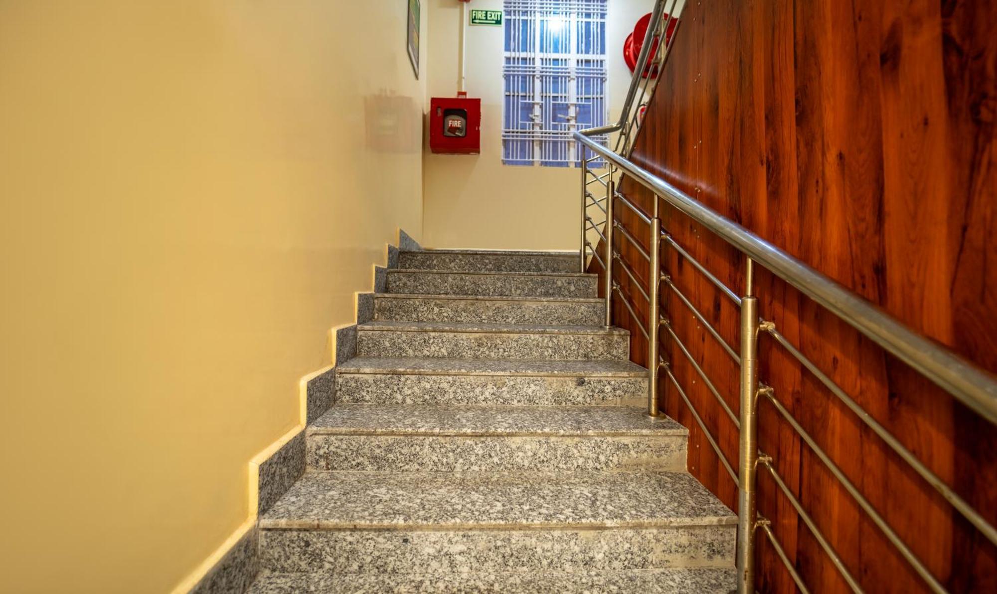 Treebo Taj Square, 10 Mins From Airport Hotel Patna  Luaran gambar